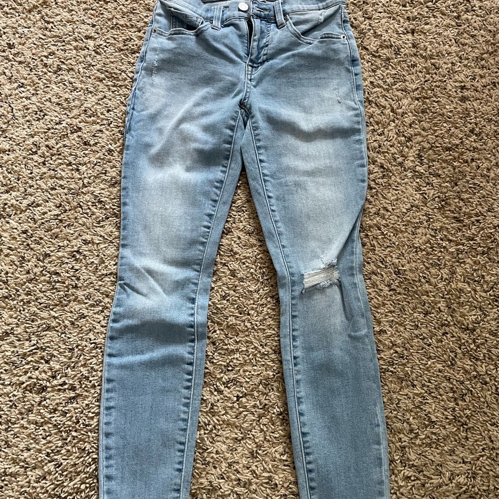 Lucky Brand Blue Skinny Jeans with Distressed Knee